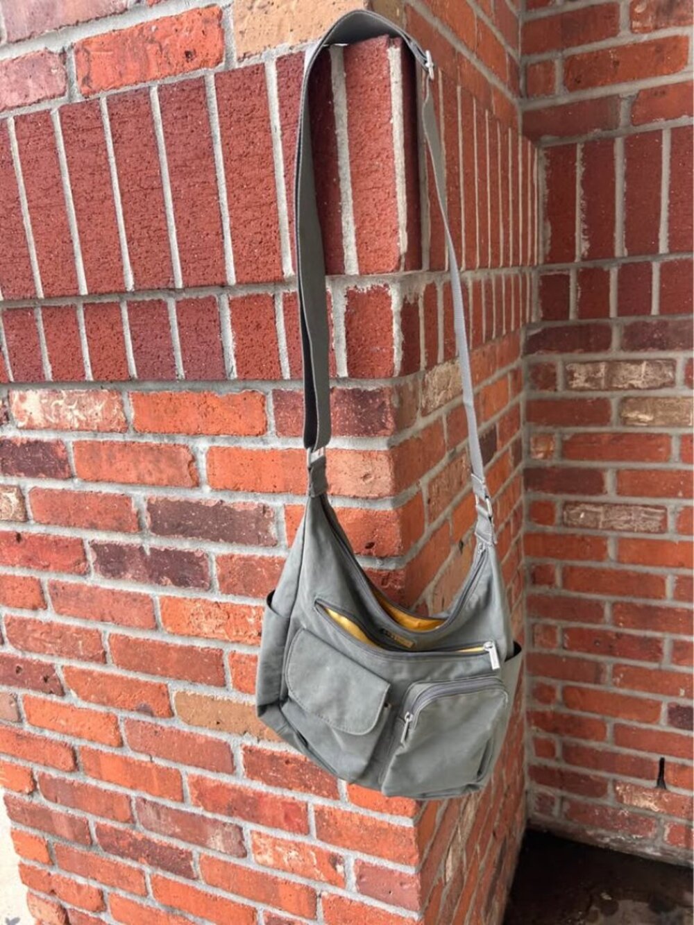 Bagallini purse